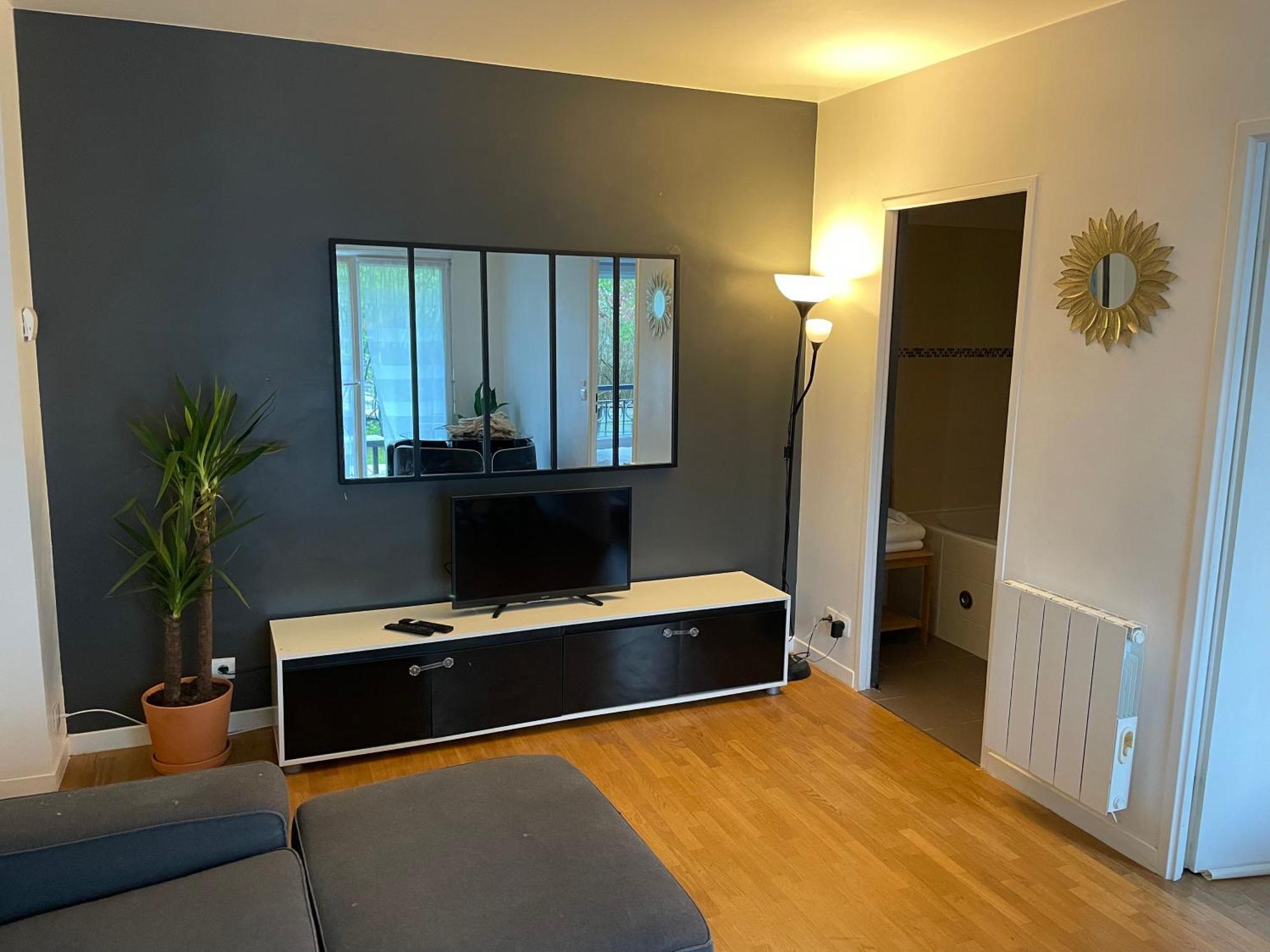 1 Bedroom With Garden, Train Station, Disneyland, Val D'Europe Bussy-Saint-Georges Eksteriør bilde